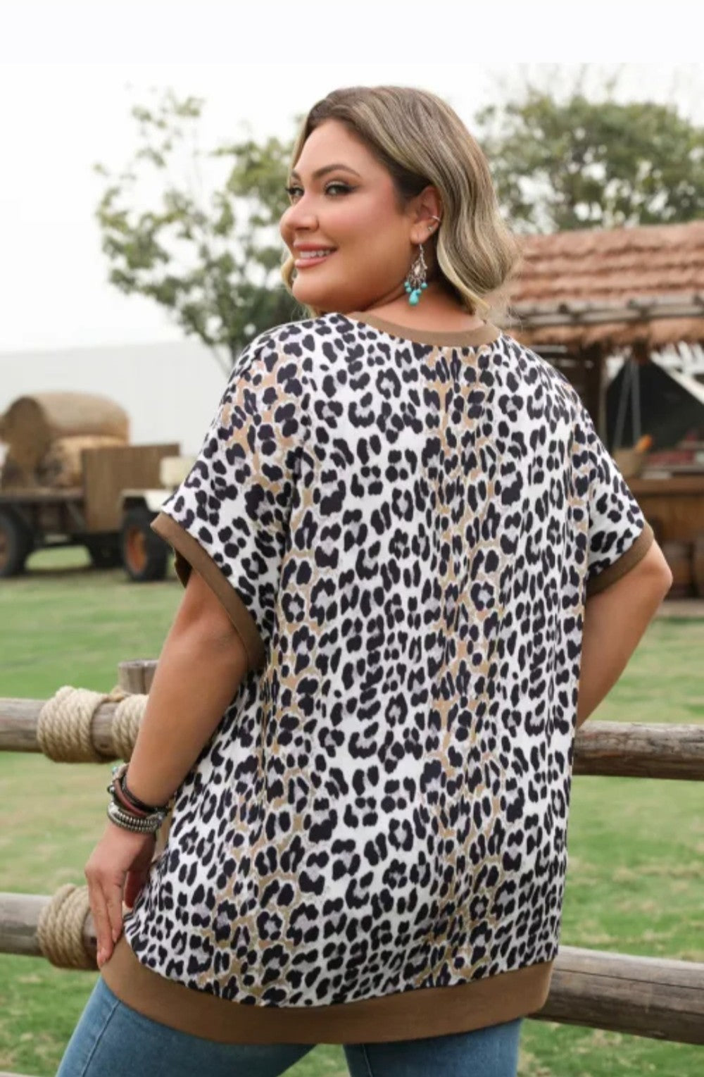 Khaki Leopard Contrast Trim Short Sleeve Top|3010