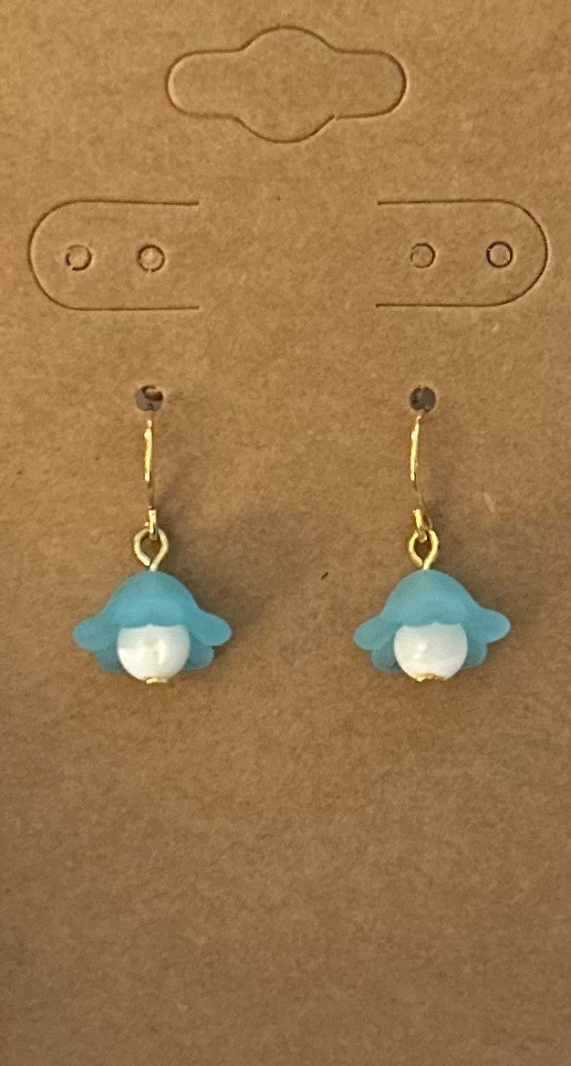 Light Blue Flower Beaded Earrings|917