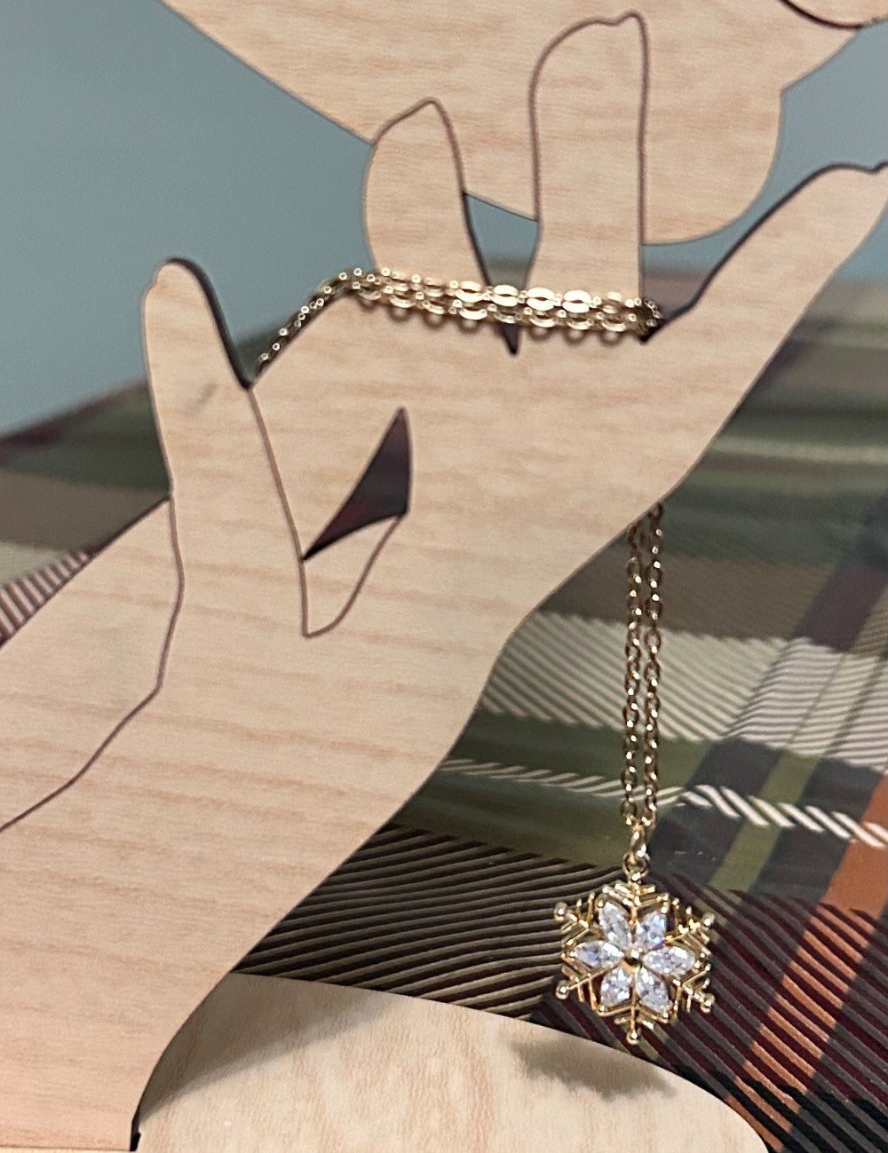 Delicate Snowflake Necklace-18”Tarnish Resistant Stainless Steel Chain-Gold Tone|3838