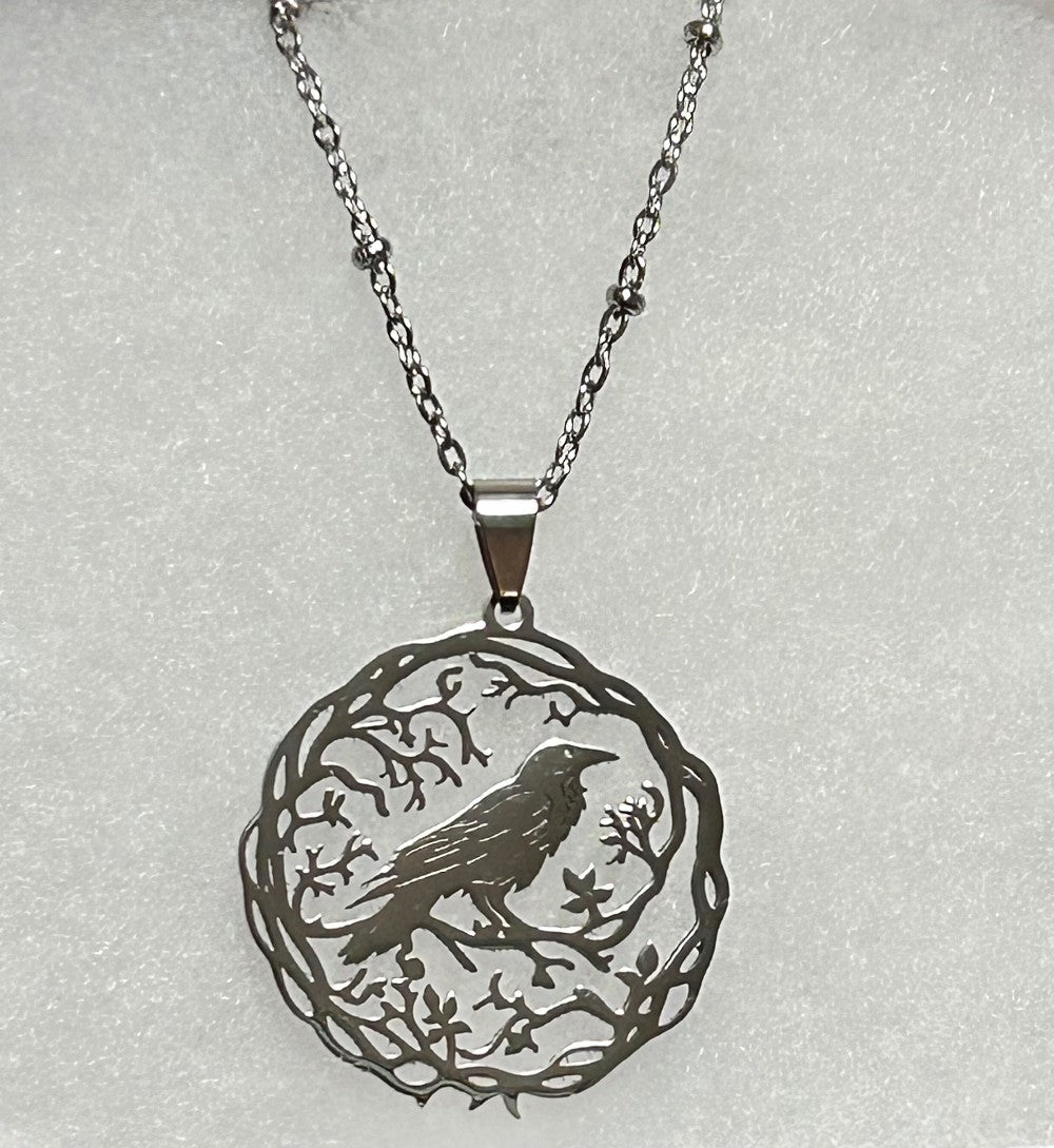 Round Ornate Raven Pendant Necklace-20” Tarnish Resistant Stainless Steel Chain|3991