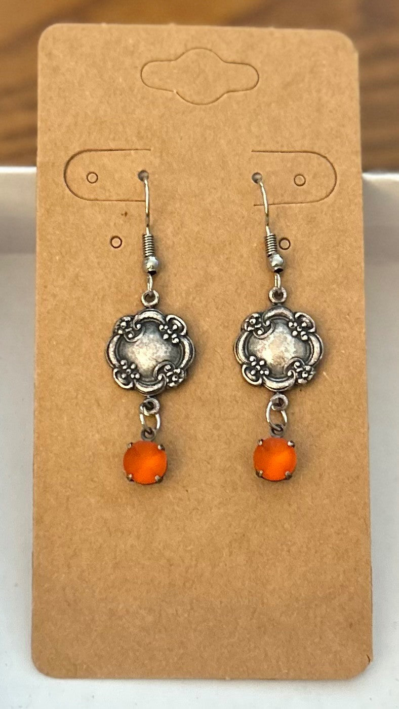 Beautiful ~ Vintage ~ Frosted Orange Hyacinth Stone Earrings with Ornate Scalloped Edge Connectors ~ Hypoallergenic & Nickel Free|941