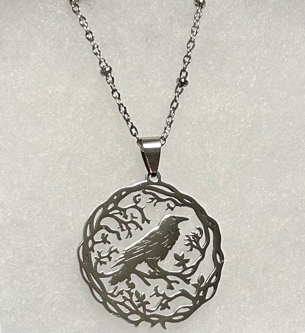 Round Ornate Raven Pendant Necklace-20” Tarnish Resistant Stainless Steel Chain|3990