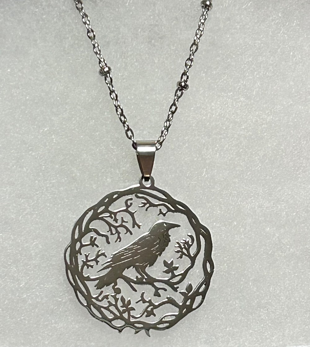 Round Ornate Raven Pendant Necklace-20” Tarnish Resistant Stainless Steel Chain|3989
