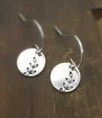 Round Leaf Carved Earrings|2872