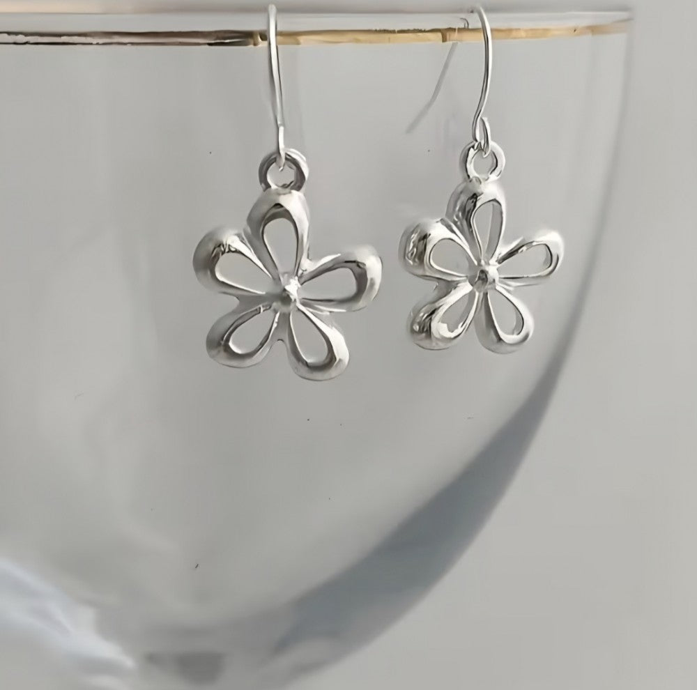 Hollow Flower Earrings|2867