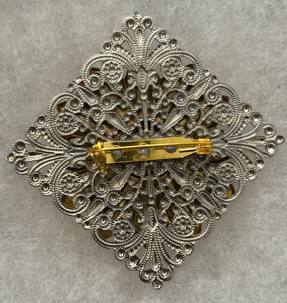 Sweet Butterfly on Flower Brooch|812