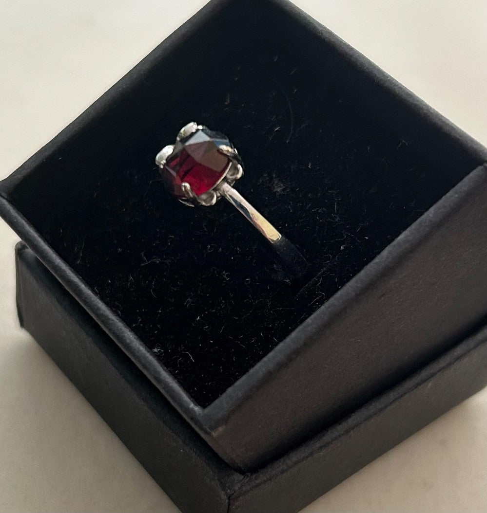 Faceted Garnet Ring With Side Embellishments ~ Adjustable Sterling Silver Setting|912