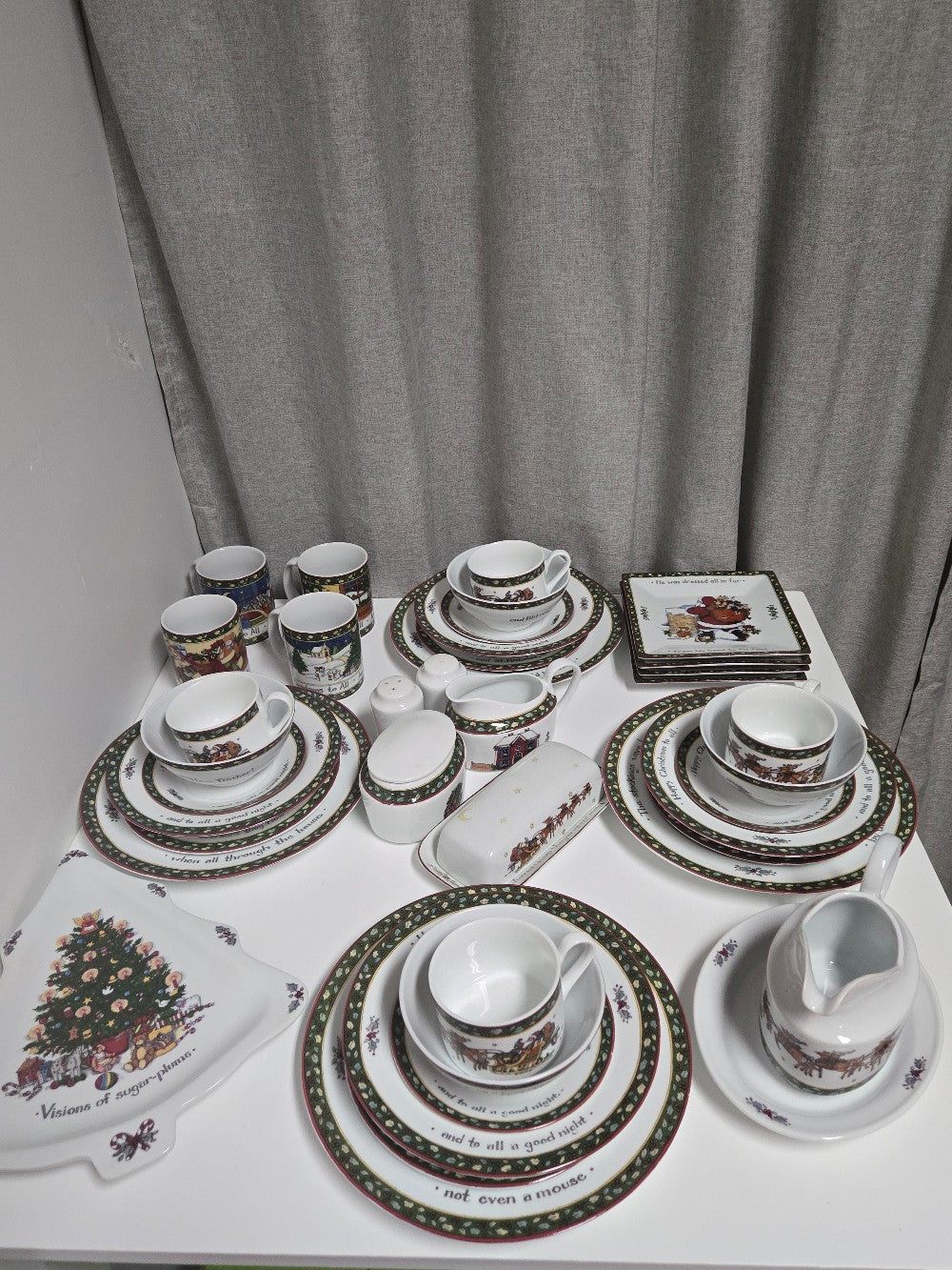 TWAS THE NIGHT BEFORE CHRISTMAS CHINA SET|1574
