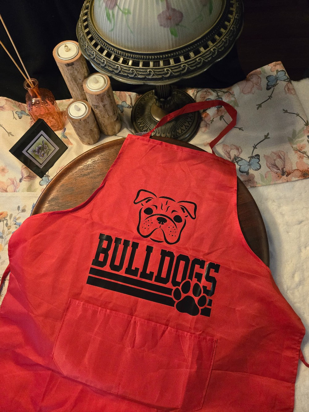 BULLDOGS RED APRON|487