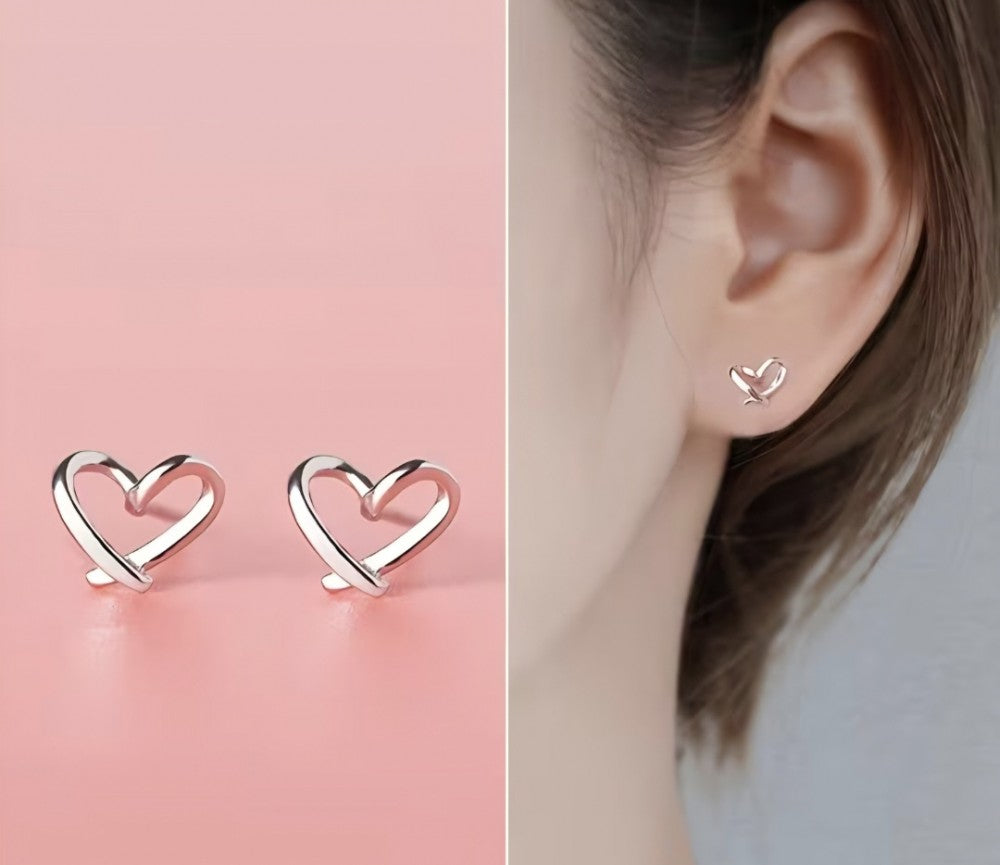 Heart Shaped Hollow Stud Earrings|2870